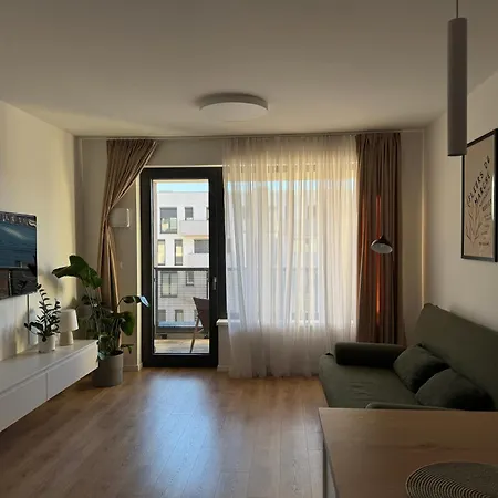 Chic & Cozy Near Nivy Station With Free Garage Parking