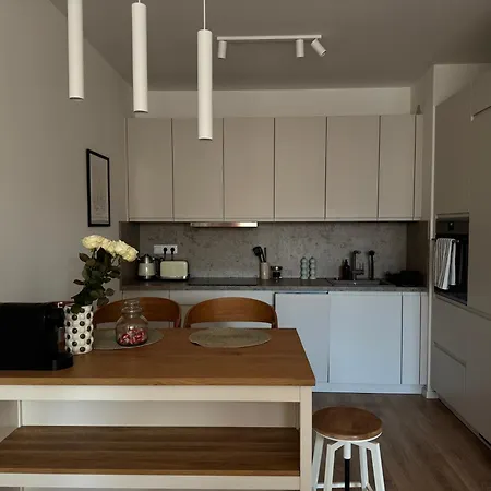 Chic & Cozy Near Nivy Station With Free Garage Parking Lägenhet Bratislava