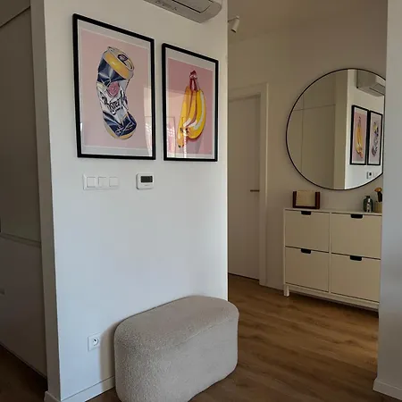 Chic & Cozy Near Nivy Station With Free Garage Parking Lägenhet Bratislava